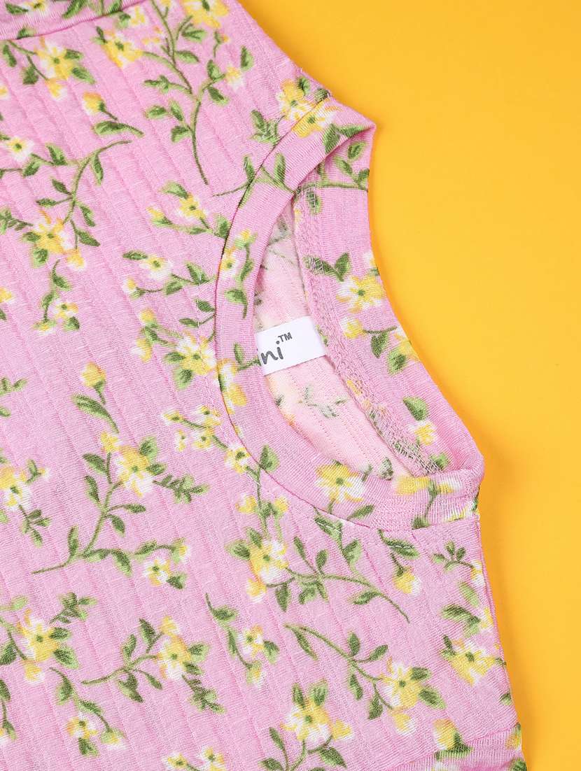 pink cotton  top - 22339609 -  Standard Image - 4