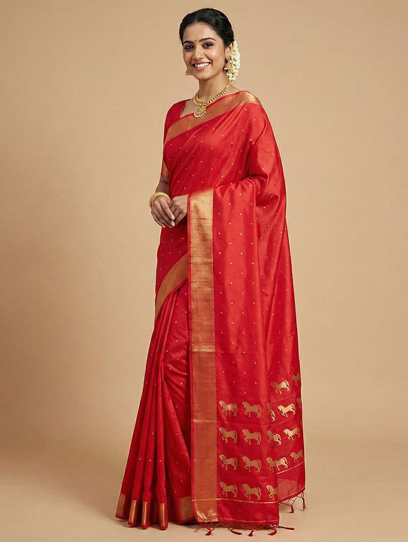 women self design banarasi saree with blouse