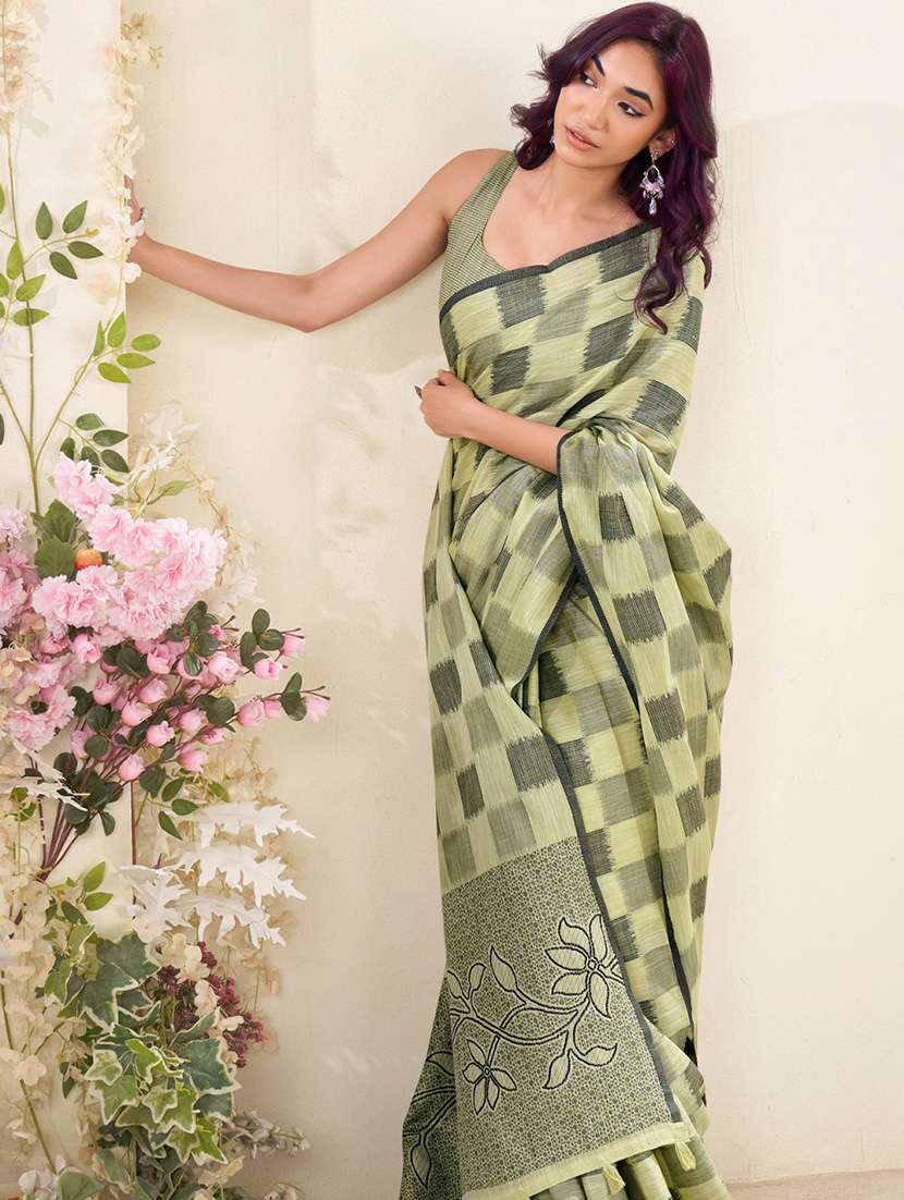 women checkered casual wear saree with blouse - 22340783 -  Standard Image - 1