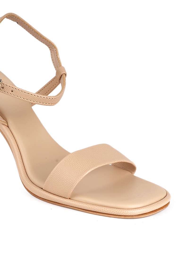 women solid back strap sandals - 22341129 -  Standard Image - 4