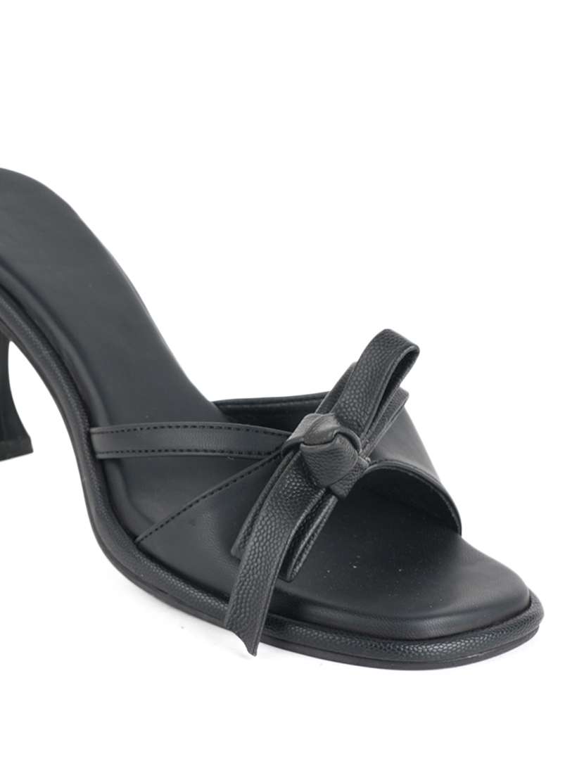 women solid slip on sandals - 22341135 -  Standard Image - 4