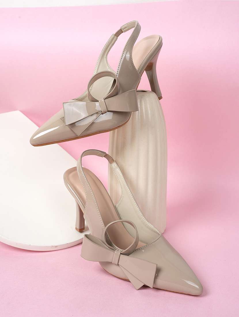 women solid back strap sandals