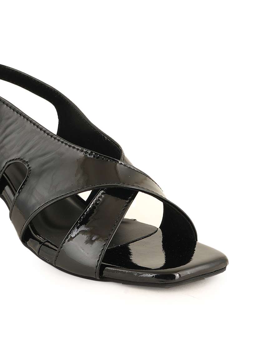 Women Solid Back Strap Sandals - 22341211 -  Standard Image - 4