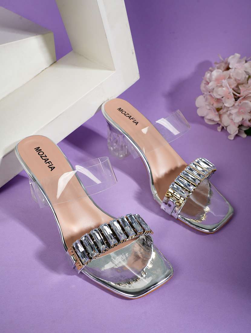 women slip on sandals