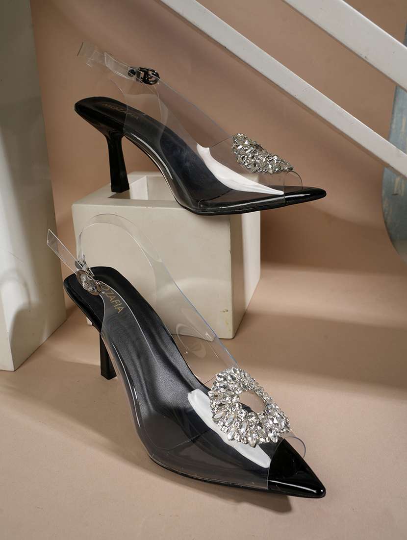 women solid back strap sandals