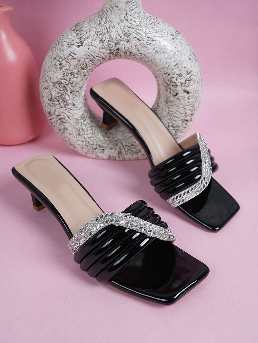 women slip on sandals