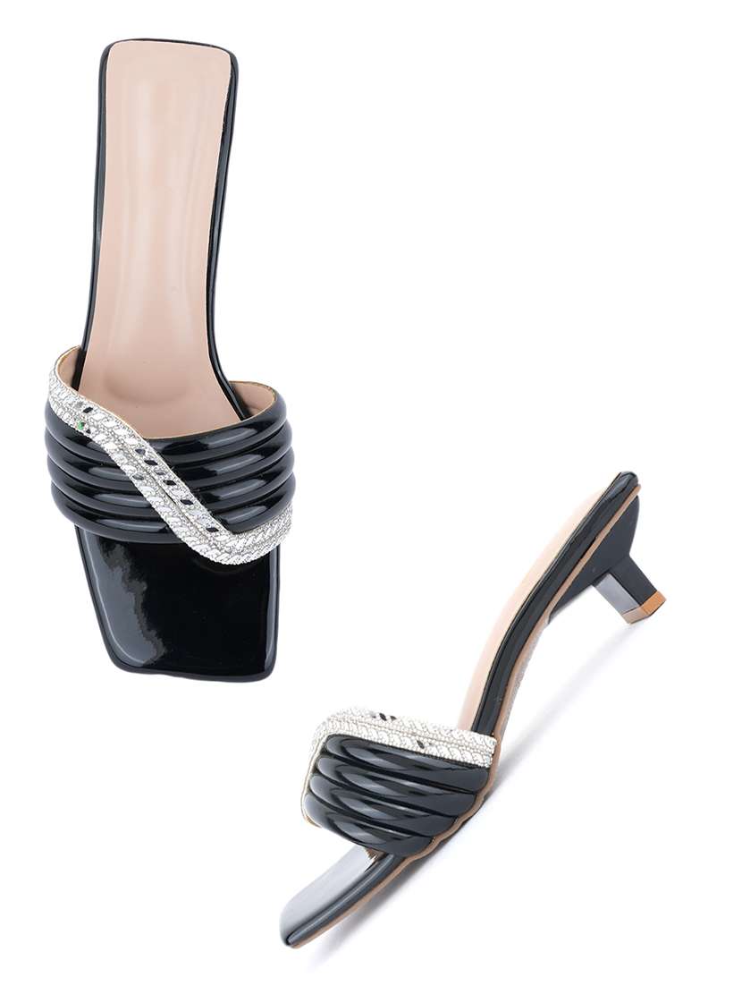 women slip on sandals - 22341337 -  Standard Image - 1