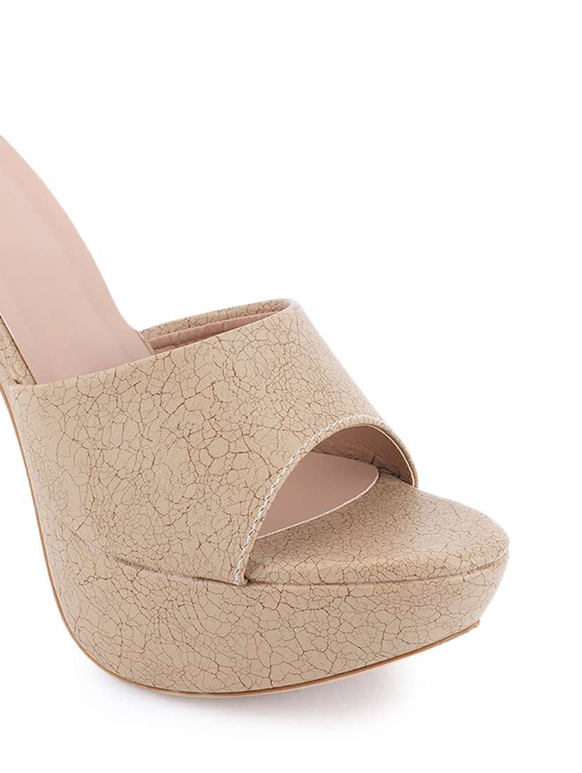 women slip on sandals - 22341356 -  Standard Image - 4