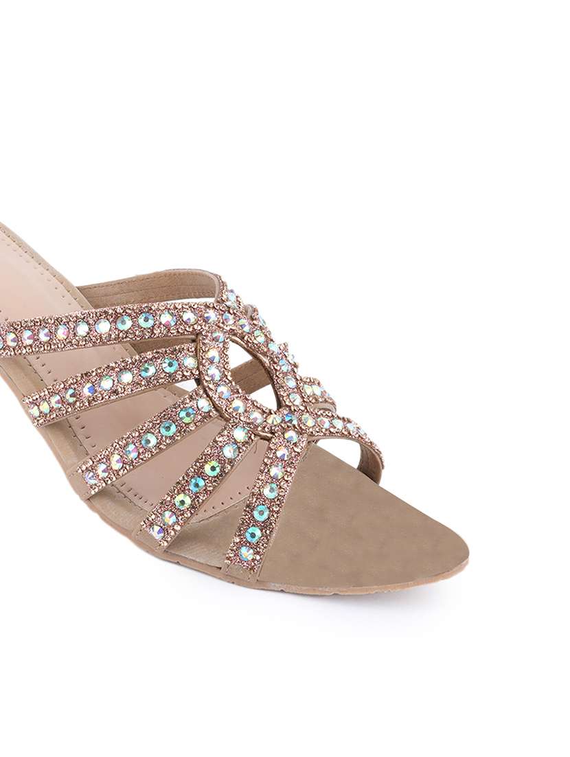 women slip on sandals - 22341366 -  Standard Image - 4