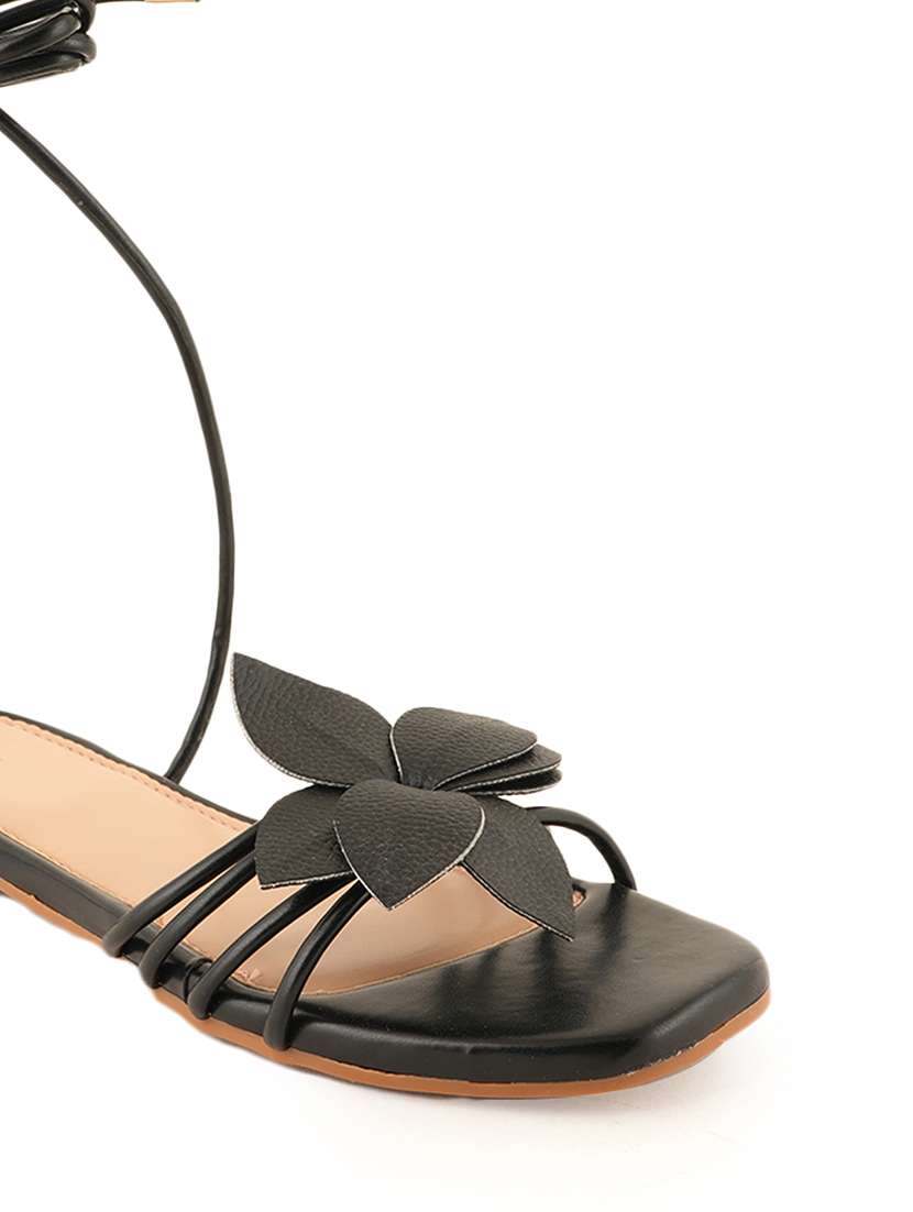 Women Solid Lace Up Flat Sandal - 22341439 -  Standard Image - 4
