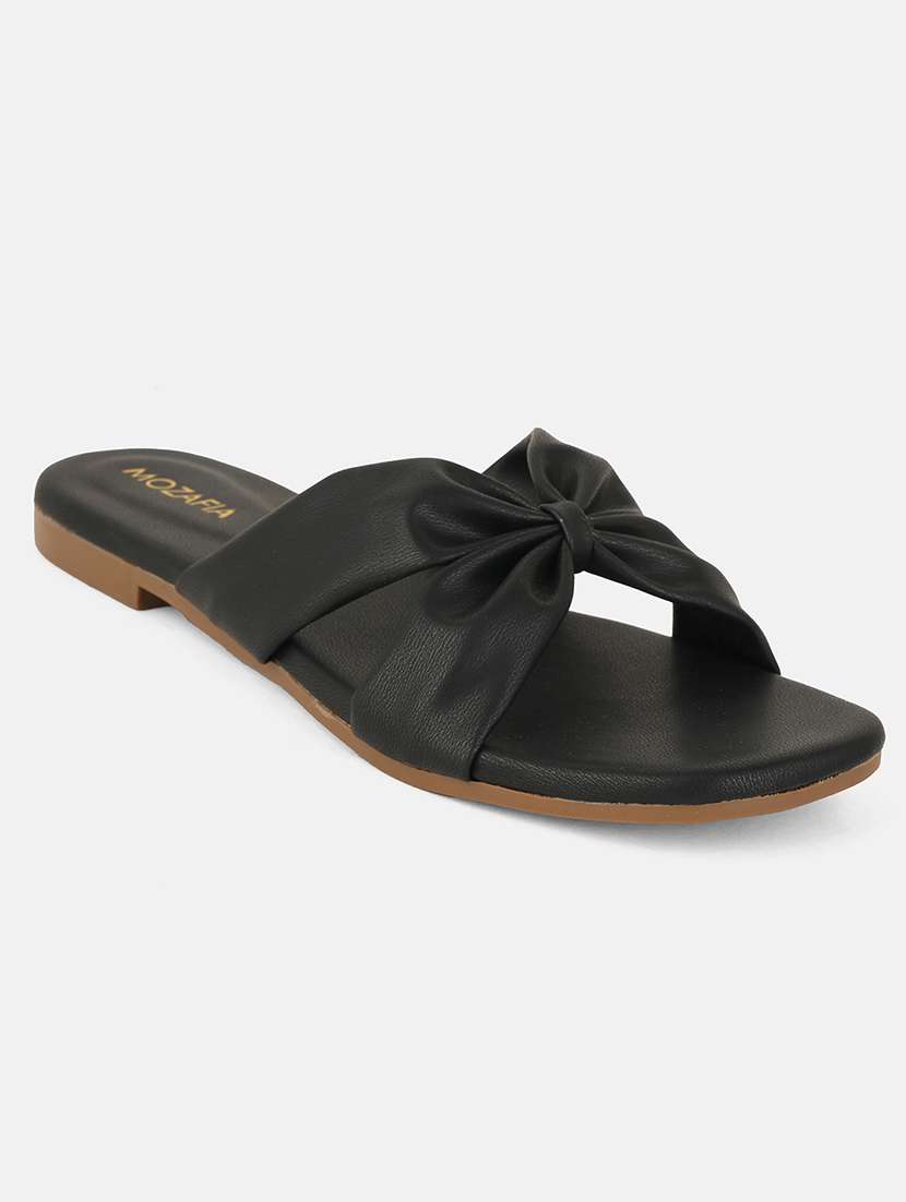 Women Solid Slip On Flat Sandal - 22341467 -  Standard Image - 1