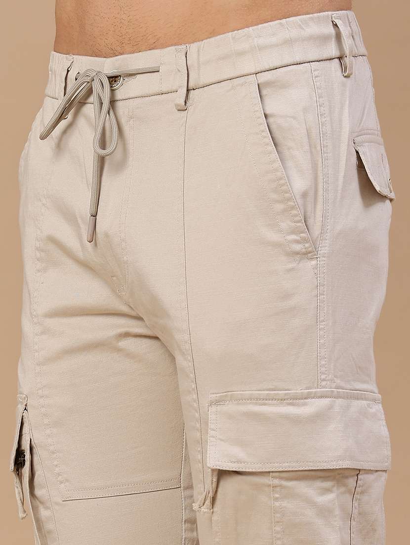 men solid mid rise regular fit cargo  - 22341738 -  Standard Image - 1