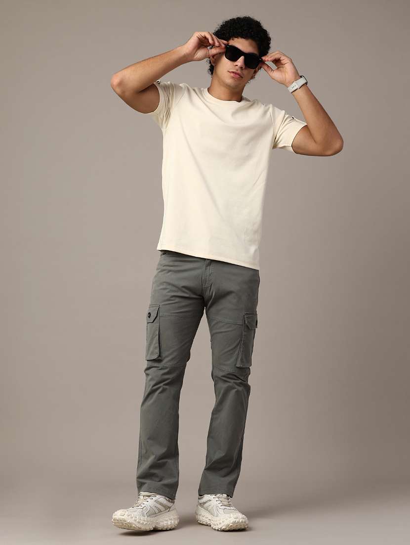 men solid mid rise regular fit cargo  - 22341742 -  Standard Image - 4