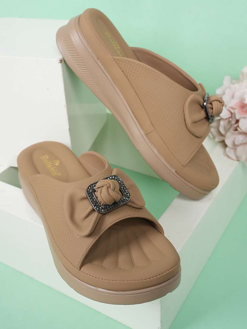 women solid slip on wedges