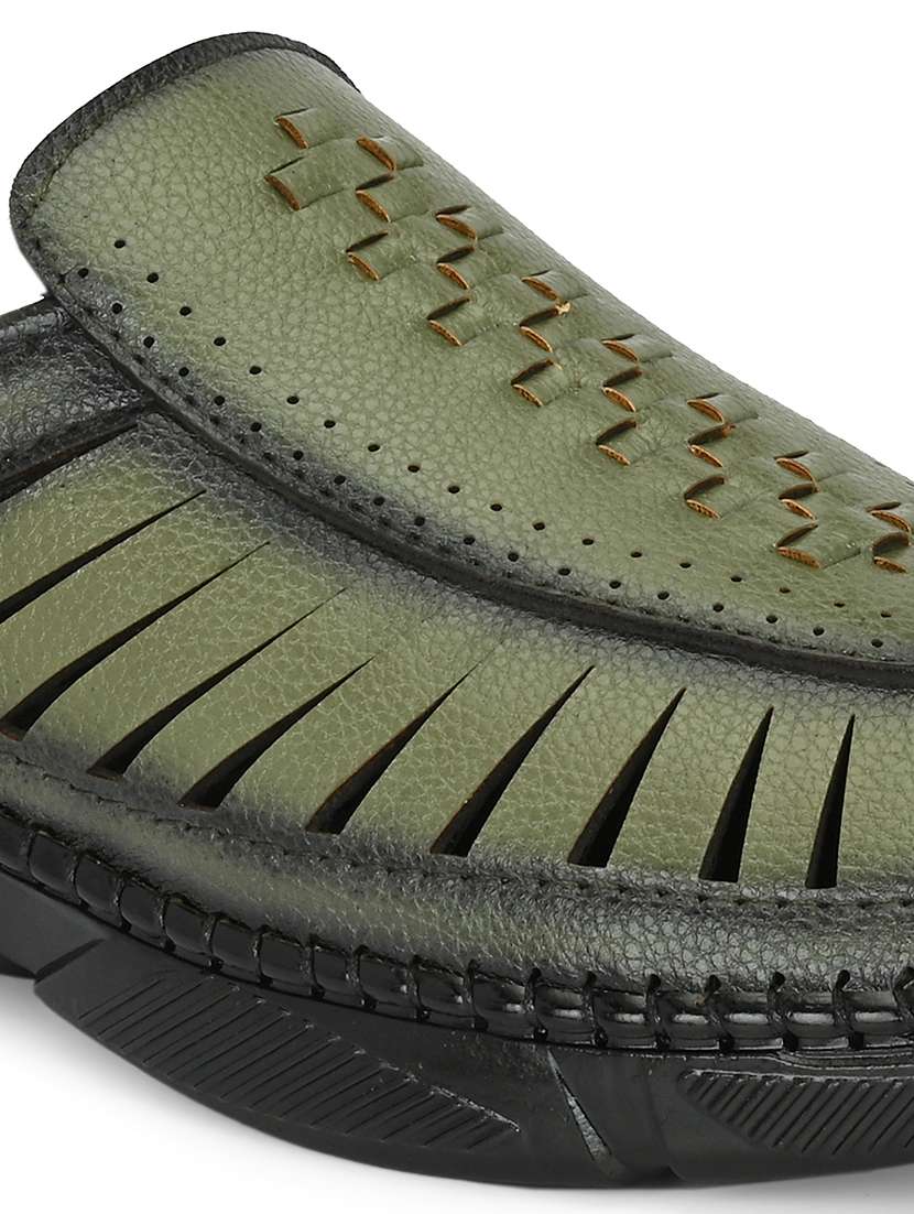 men textured slip on sandal - 22342129 -  Standard Image - 4