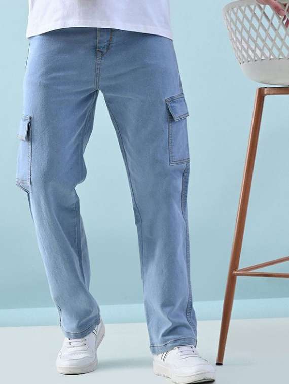 men solid mid rise relaxed fit cargo