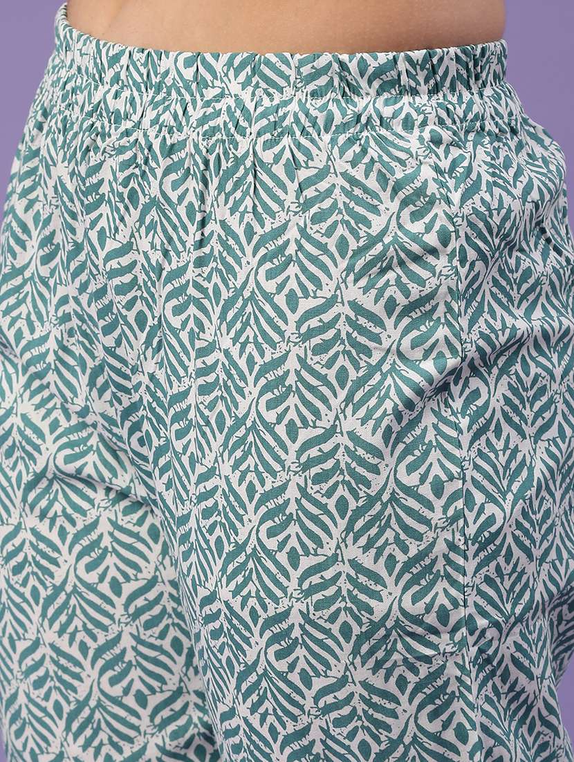 women printed three quarter sleeves kurta and pant set  - 22345674 -  Standard Image - 4