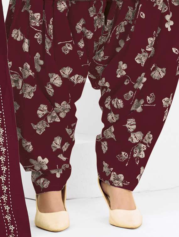 women printed three quarter sleeve kurta patiala with dupatta set - 22345719 -  Standard Image - 4