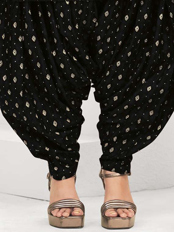 women printed three quarter sleeve kurta patiala with dupatta set - 22345728 -  Standard Image - 4