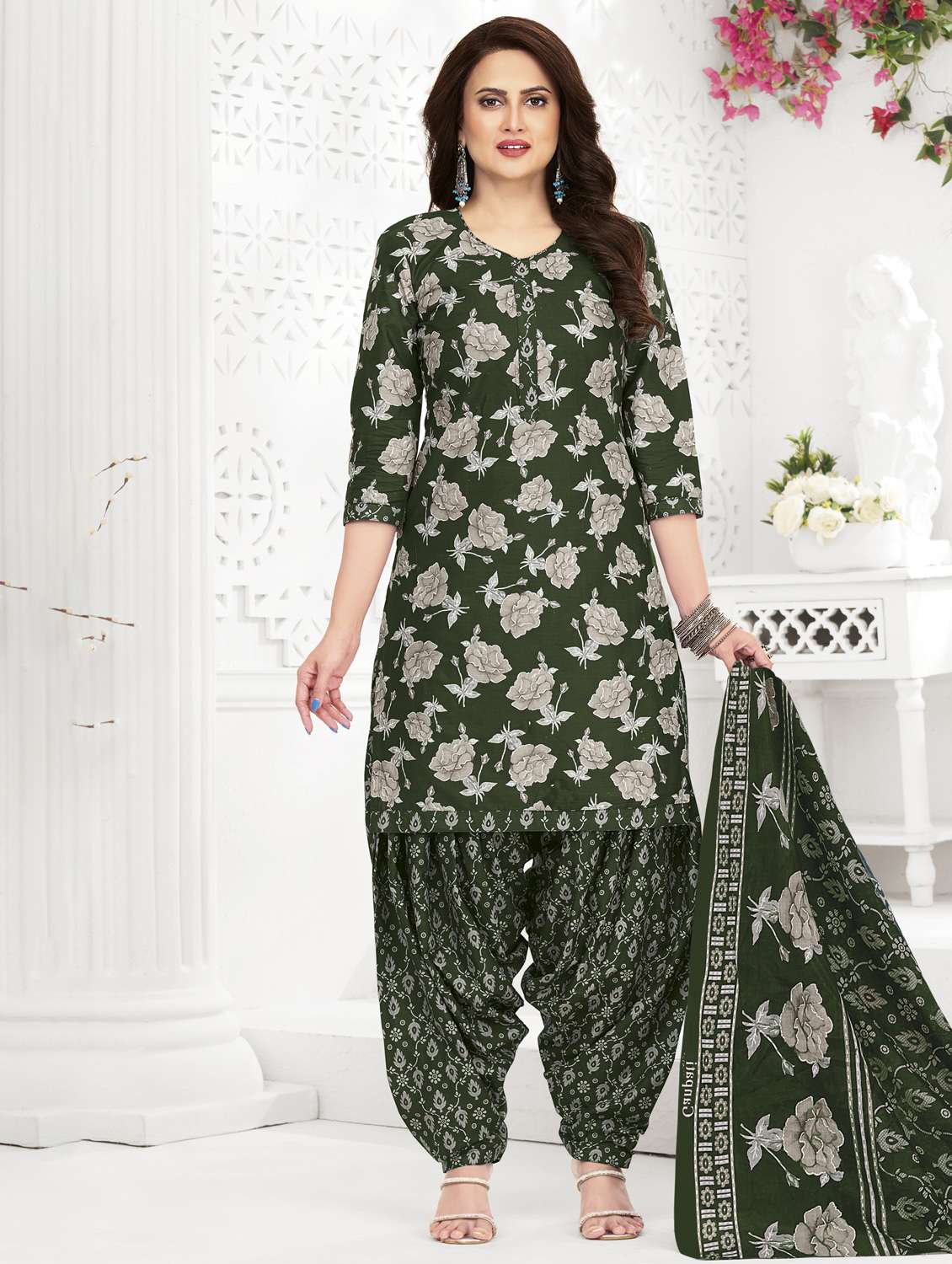women printed three quarter sleeve kurta patiala with dupatta set - 22345734 -  Standard Image - 1