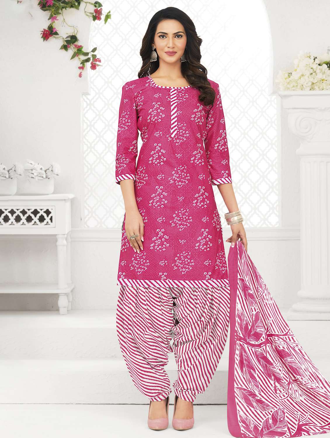 women printed three quarter sleeve kurta patiala with dupatta set - 22345735 -  Standard Image - 1