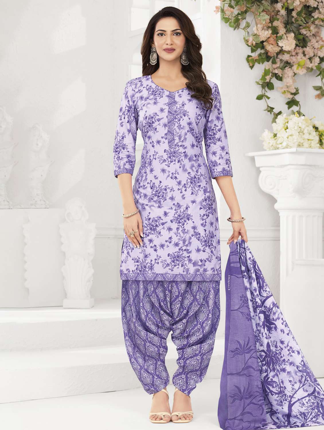 women printed three quarter sleeve kurta patiala with dupatta set - 22345751 -  Standard Image - 1