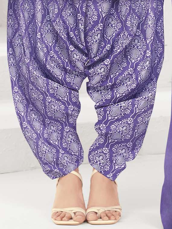 women printed three quarter sleeve kurta patiala with dupatta set - 22345751 -  Standard Image - 4