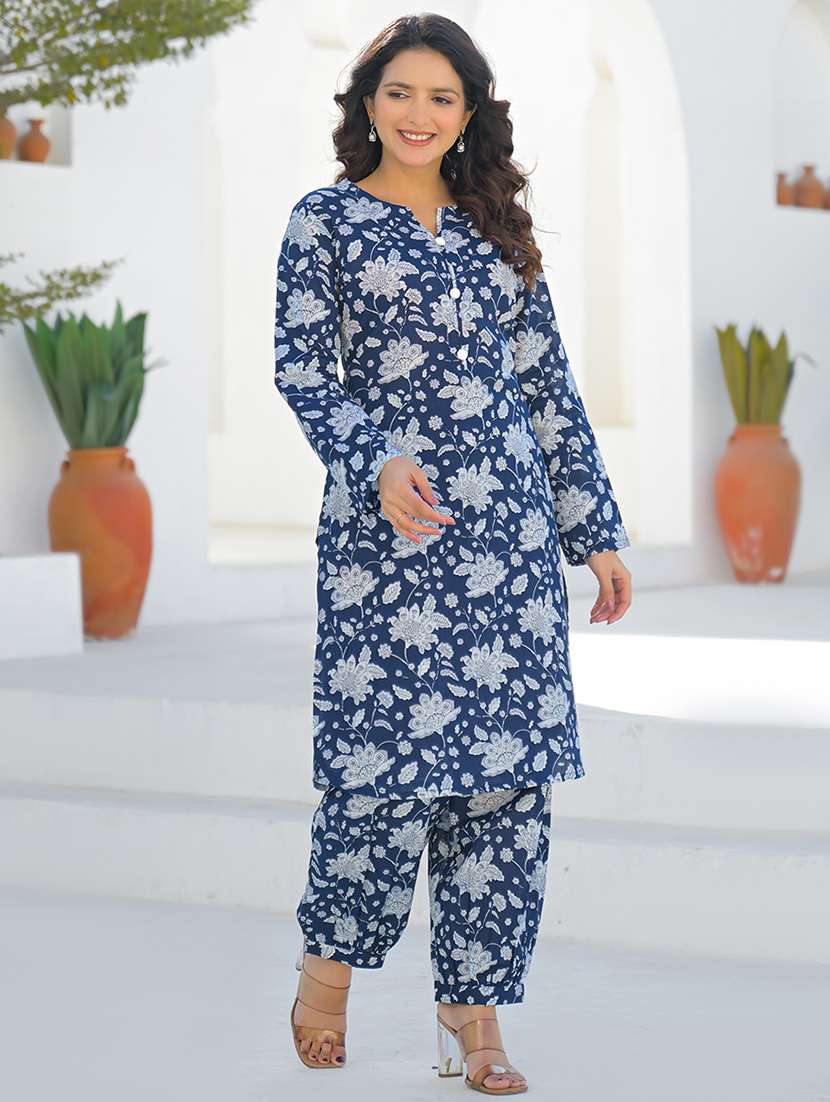 women floral long sleeve kurta salwar set - 22345783 -  Standard Image - 1
