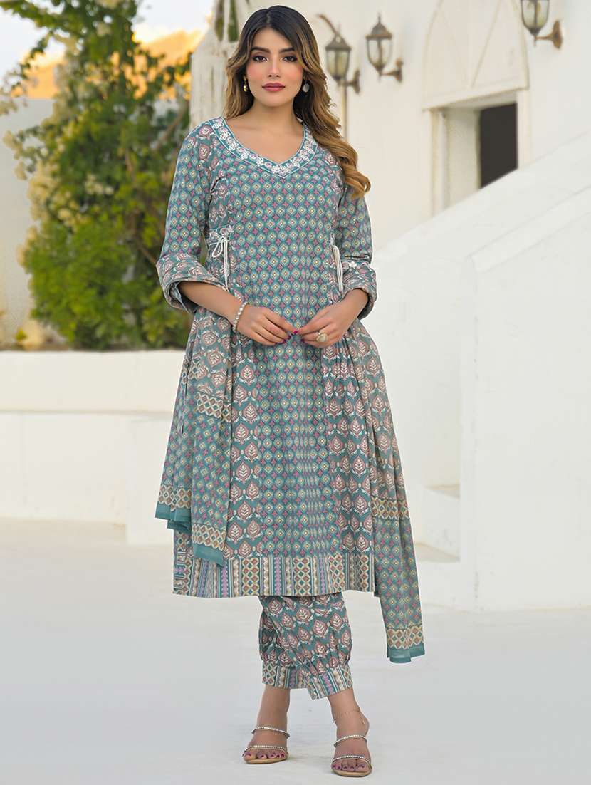 women printed three quarter sleeve kurta salwar with dupatta set - 22345789 -  Standard Image - 4