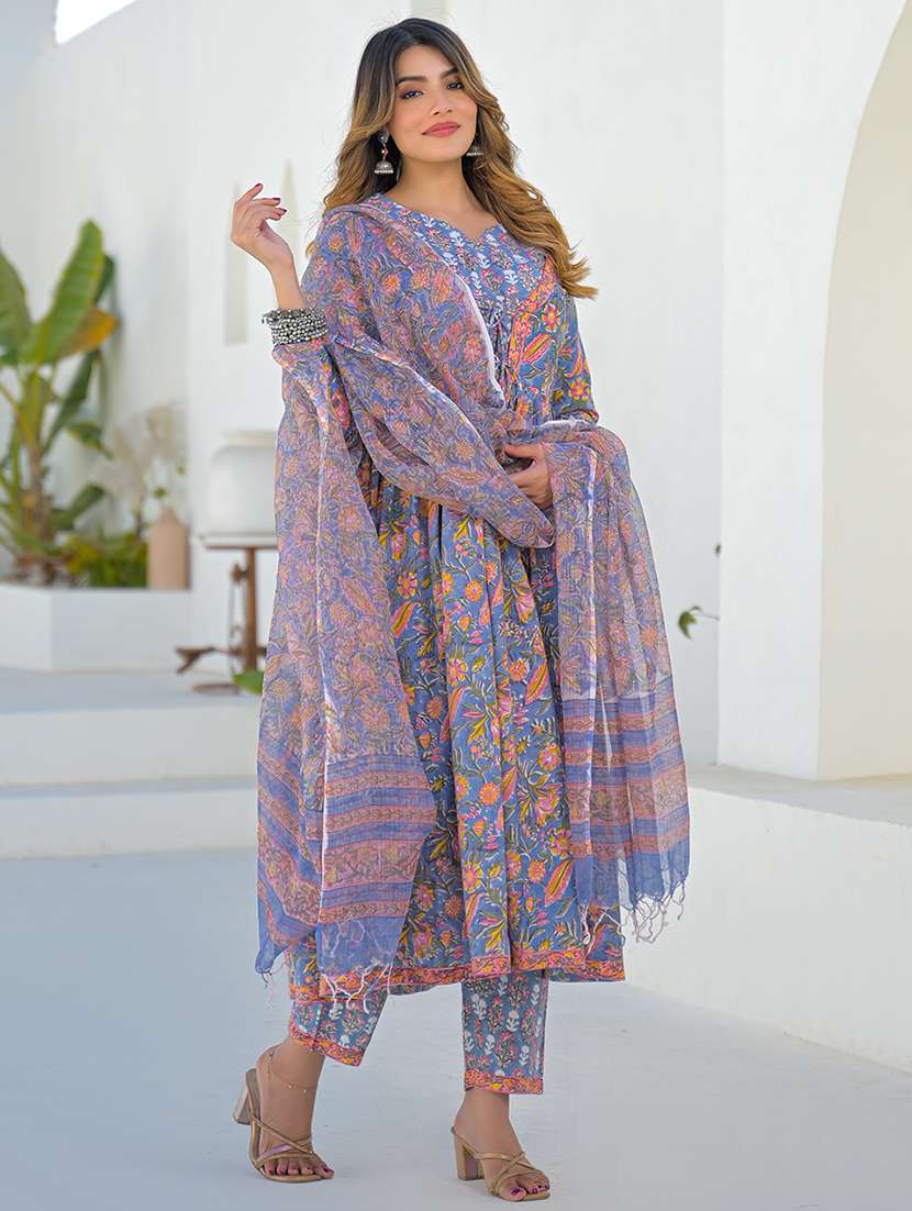 women printed three quarter sleeve kurta pant with dupatta set - 22345794 -  Standard Image - 1