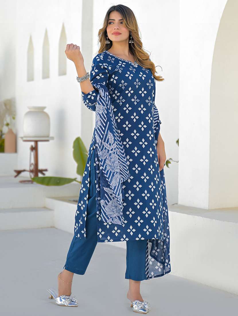 women printed three quarter sleeve kurta pant with dupatta set - 22345797 -  Standard Image - 1