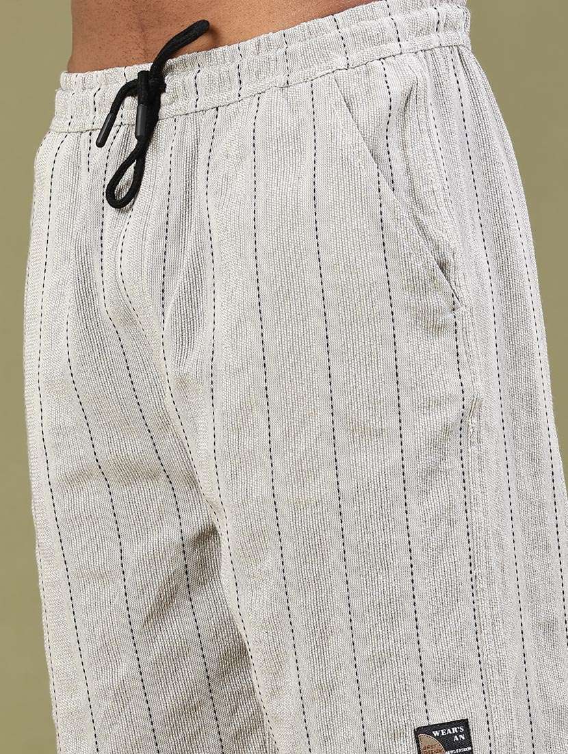 men striped mid rise regular fit bermuda shorts - 22346110 -  Standard Image - 1