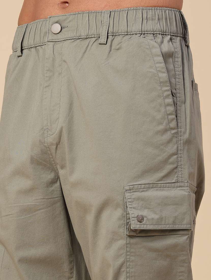 men solid mid rise regular fit cargo  - 22346414 -  Standard Image - 1
