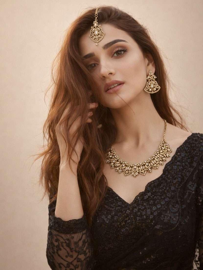 gold-tone kundan necklace set with earrings & maang tikka - 22346646 -  Standard Image - 1