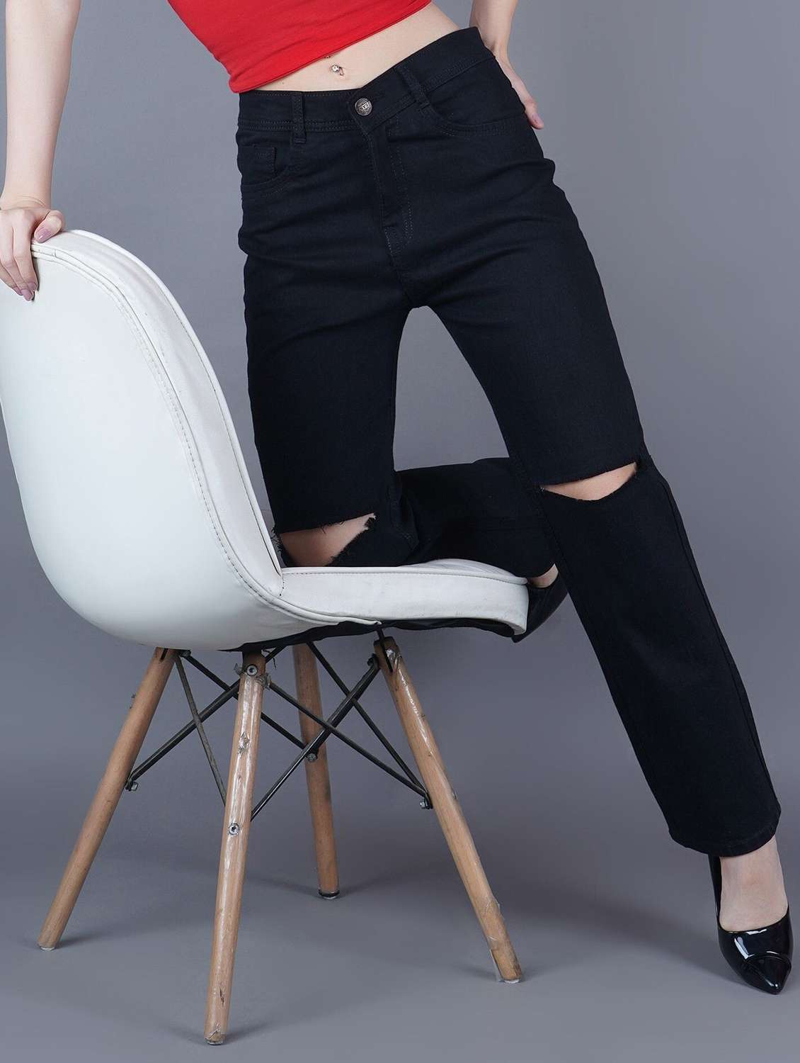 women slash knee mid rise straight jeans