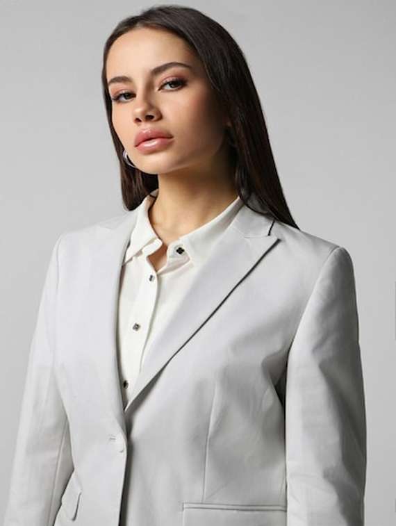 women solid long sleeve single breasted blazer - 22353376 -  Standard Image - 1