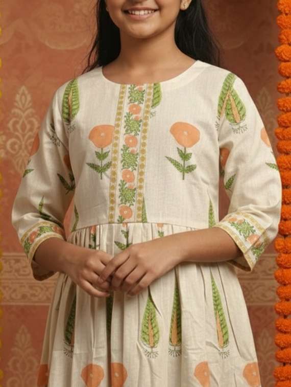 women printed three quarter sleeve flared kurta - 22353389 -  Standard Image - 4