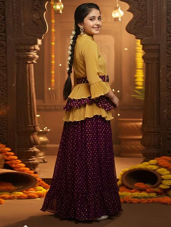 Girls Self Designed Lehenga And Choli Set - 22353431 -  Standard Image - 1