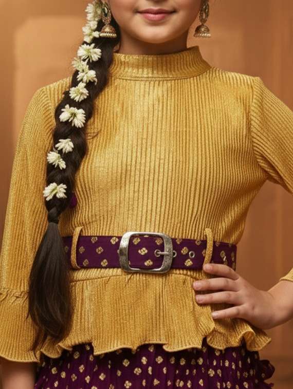 Girls Self Designed Lehenga And Choli Set - 22353431 -  Standard Image - 4