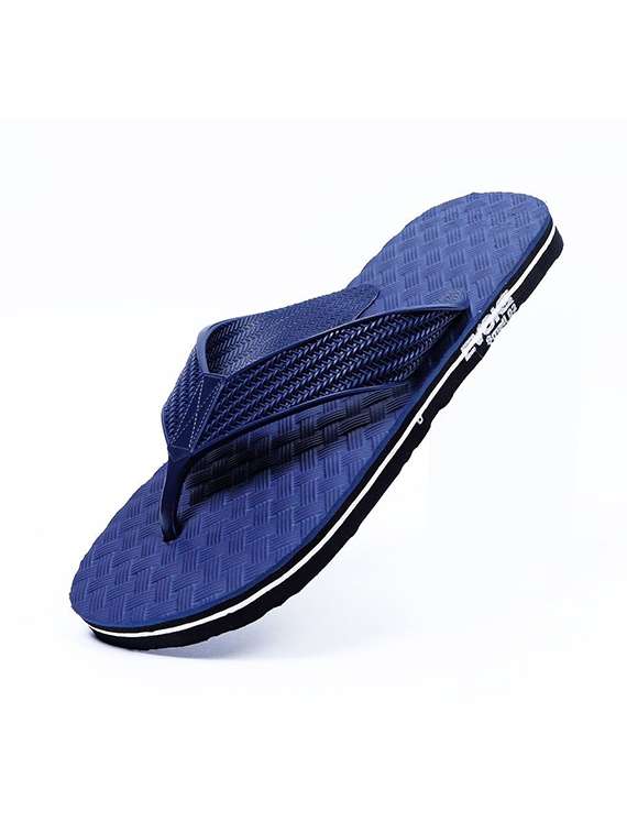 men solid toe seperator slipper - 22353471 -  Standard Image - 1