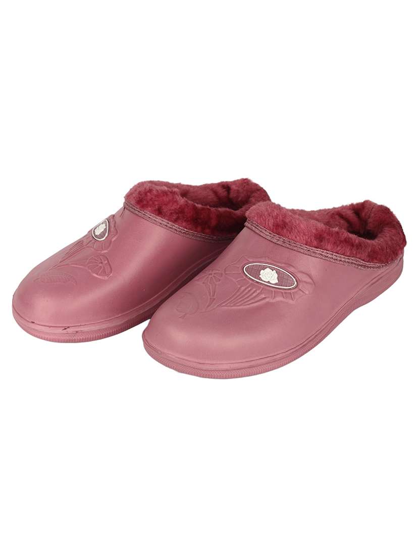 women solid slip on slipper - 22353483 -  Standard Image - 1