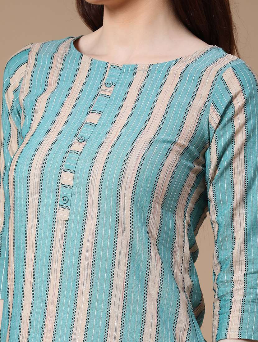 women green cotton straight kurta - 22354001 -  Standard Image - 4