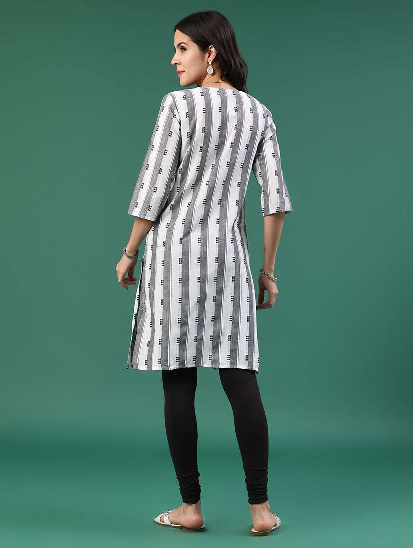 women white cotton straight kurta - 22354005 -  Standard Image - 4