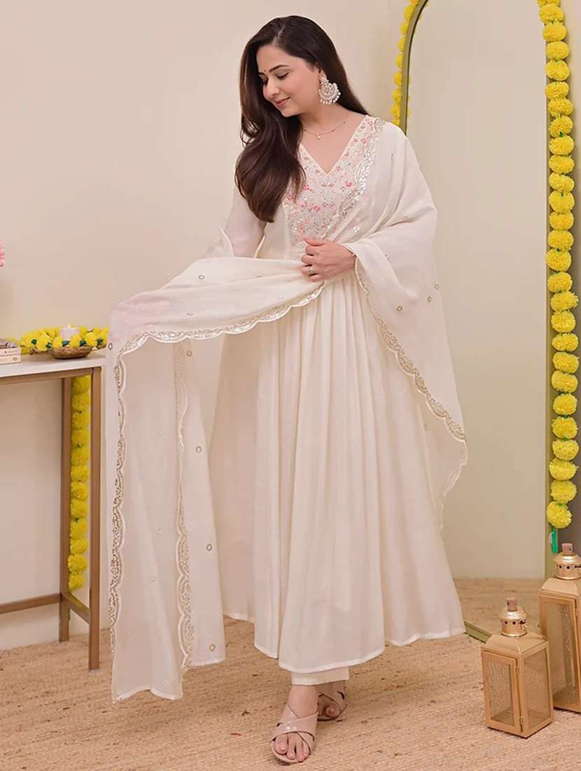 women solid with work three quarter sleeve kurta pant with dupatta set - 22354318 -  Standard Image - 4