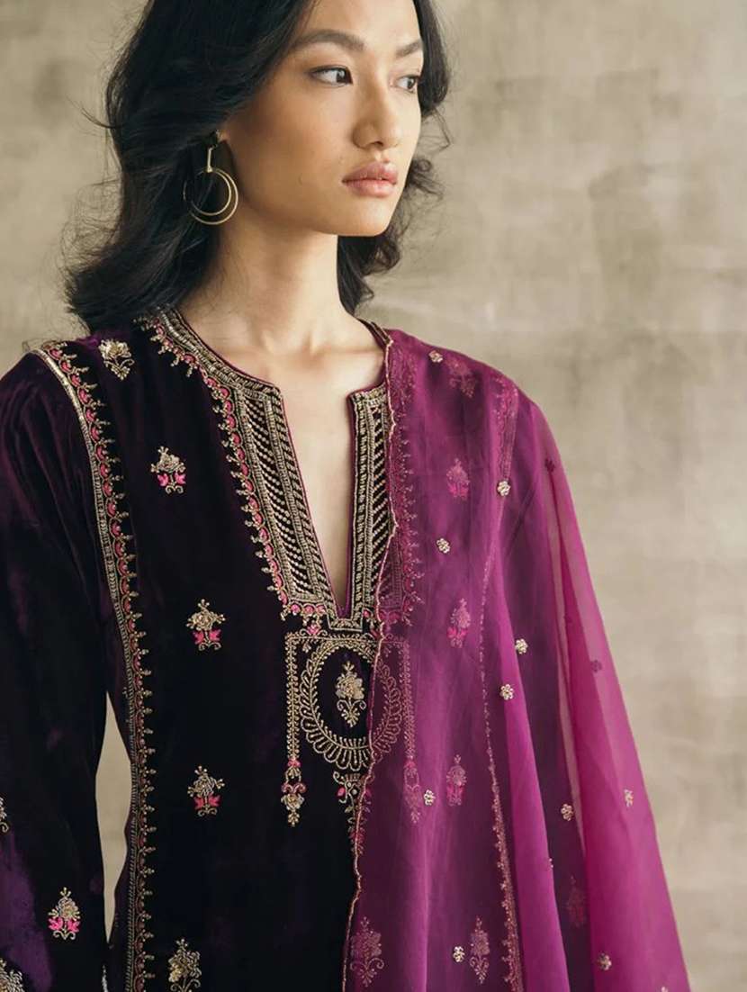 women solid with work long sleeve kurta pant with dupatta set - 22354327 -  Standard Image - 4