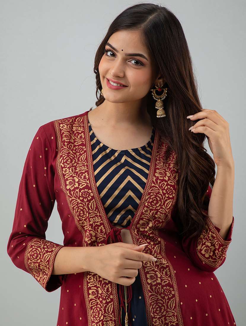 women printed skirt top with shrug set  - 22354523 -  Standard Image - 4