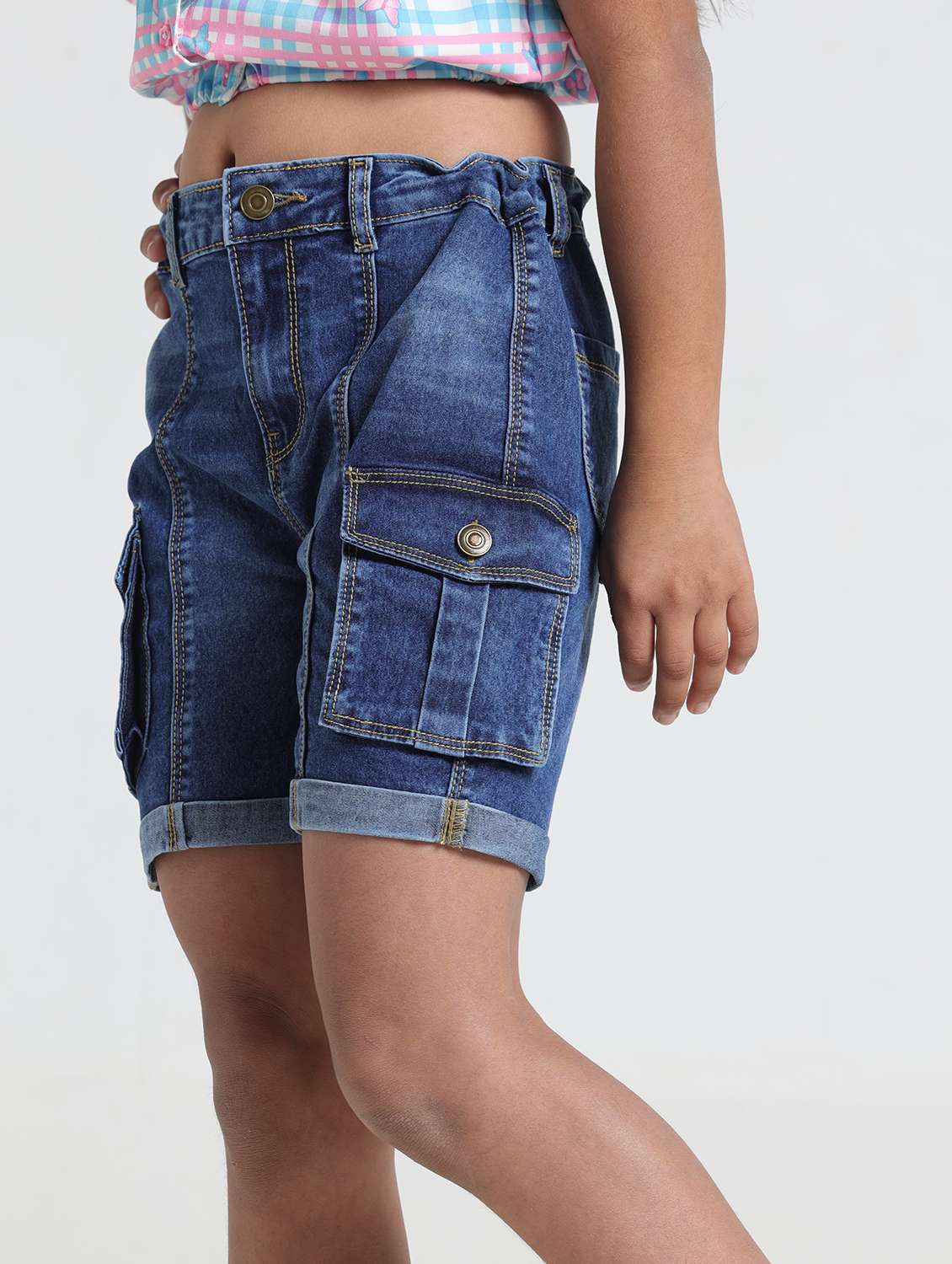 Girls Solid Mid Rise Denim Cargo Shorts - 22356455 -  Standard Image - 1
