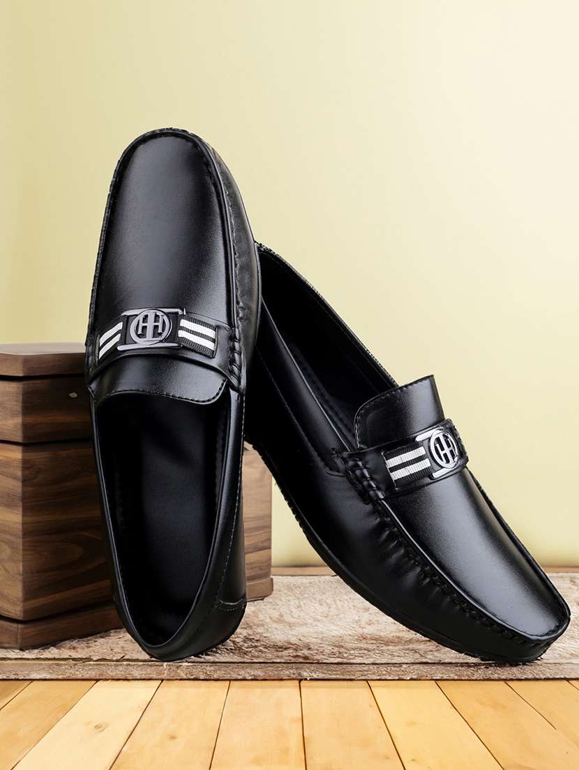 men solid slip on horsebit loafer