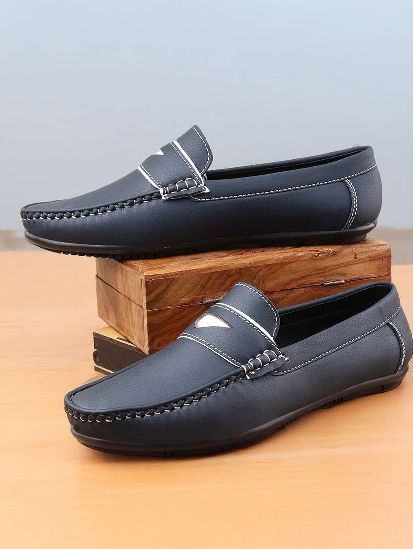 men solid slip on loafer - 22356524 -  Standard Image - 1