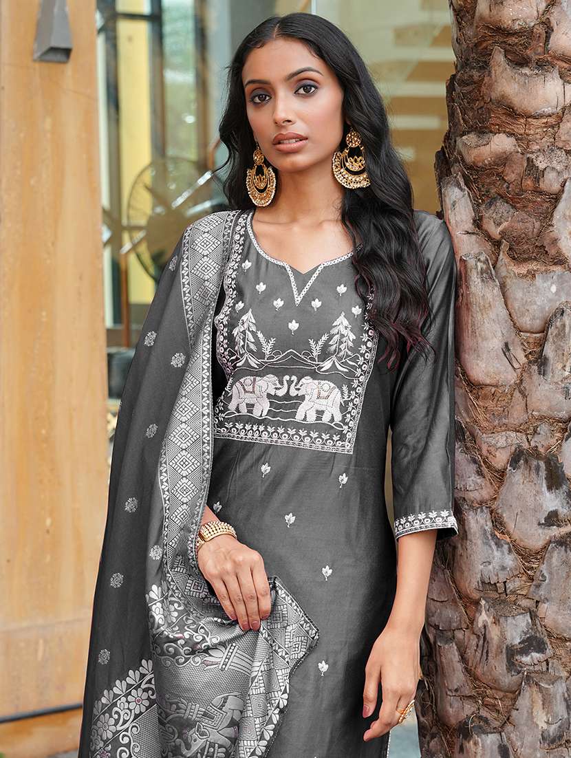 women solid with work three quarter sleeve kurta pant with dupatta set - 22357030 -  Standard Image - 4